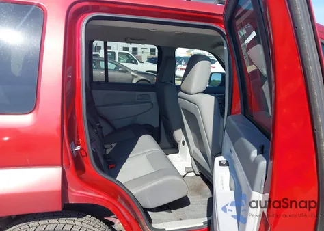 2008 Jeep Liberty Sport from USA, damaged, VIN 1J8GP28K78W262854